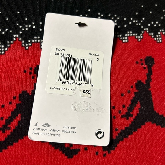 Jordan Sweater kids Small and Medium - Picture 3 of 3